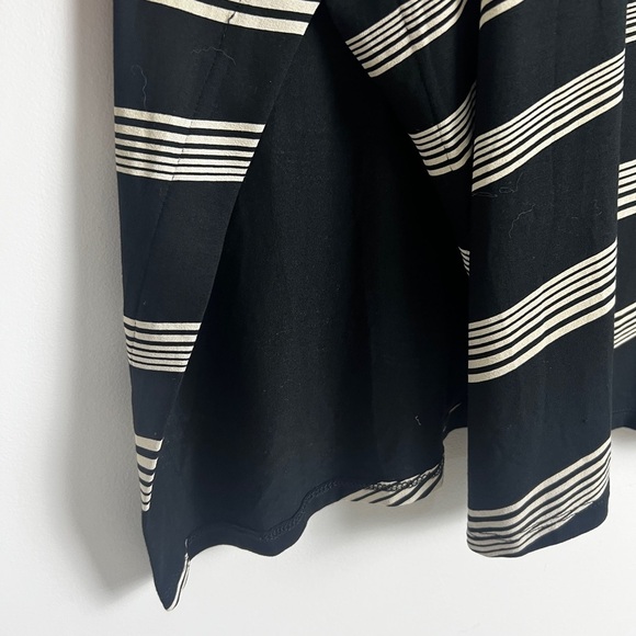 J.Jill Wearever Collection Black Beige Diagonal Stripe Batwing Sleeve Tunic Top - Picture 6 of 9